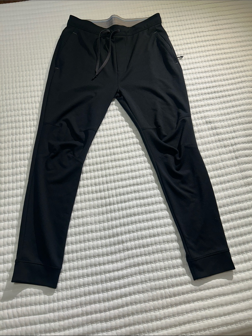 Mack Weldon Black Slim Fit Joggers Medium